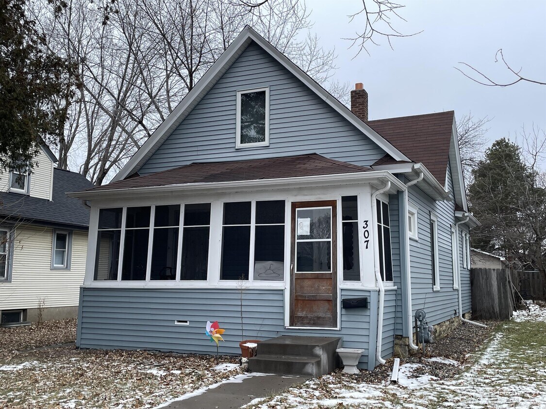 307 Osceola Ave, Saint Paul, MN 55102 House Rental in Saint Paul, MN