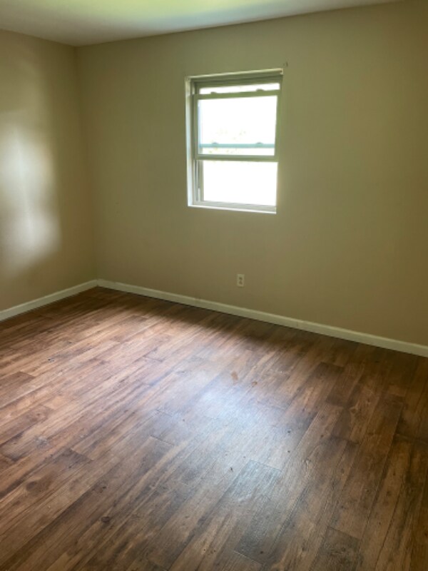 Foto del edificio - 809 S Morrison Ave