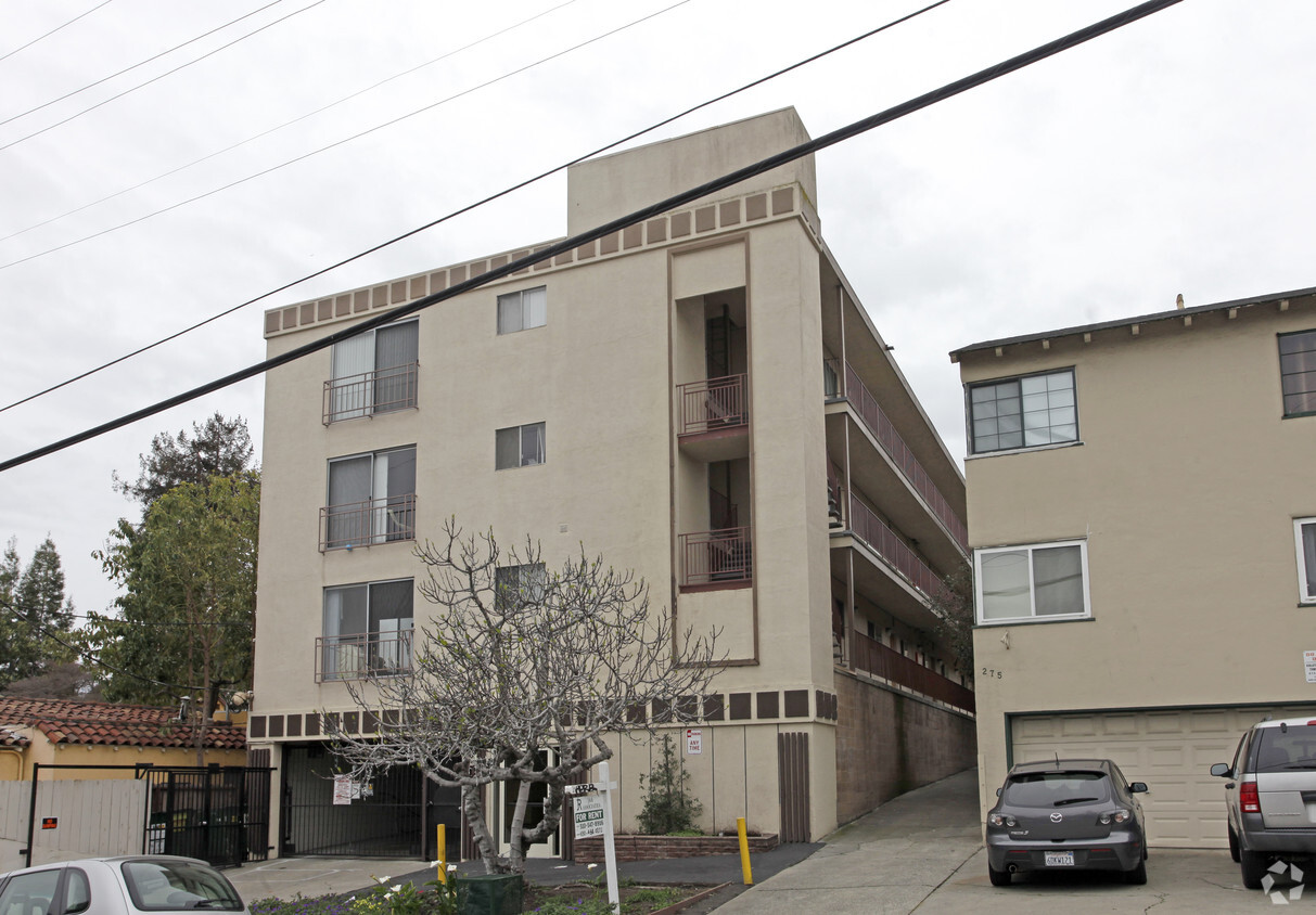 Primary Photo - 281 Macarthur Blvd