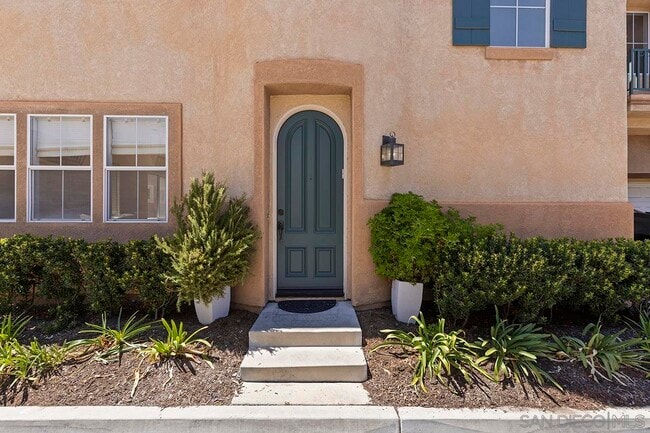 Building Photo - 11370 W San Raphael