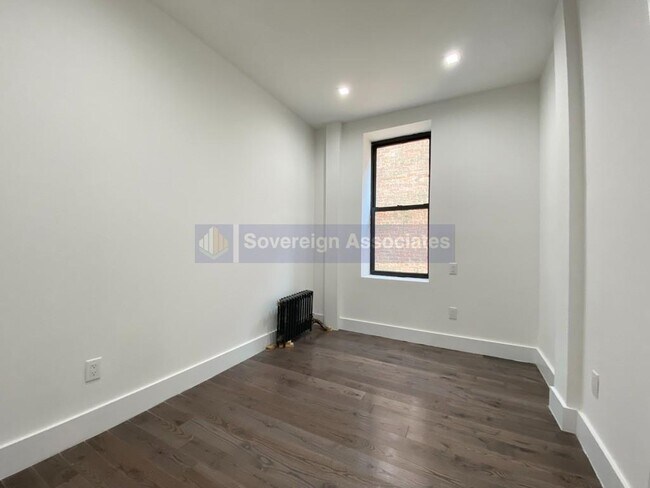 Foto del edificio - 3620 Broadway