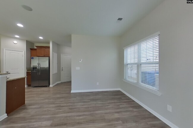 Foto del edificio - 437 Eastfair Dr