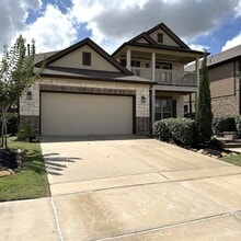 Building Photo - 15823 Vanderpool River Dr