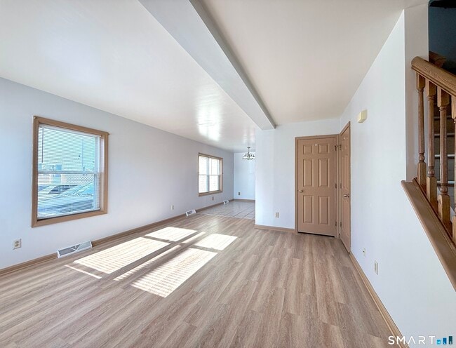 Building Photo - 209 Hamilton St