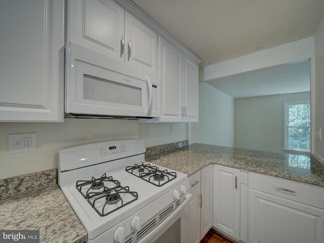 Foto del edificio - 13186 Putnam Cir