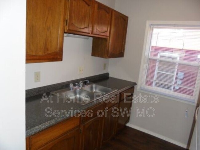 Foto del edificio - 646 S Grant Ave
