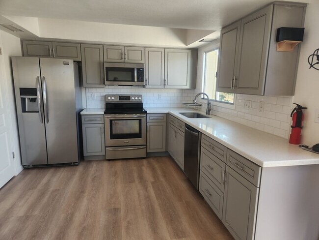 Foto del edificio - 3811 S Mill Ave