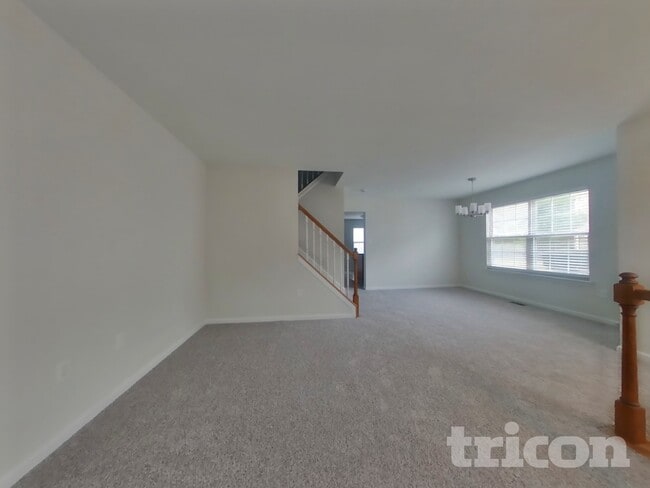 Building Photo - 10721 Esprit Pl