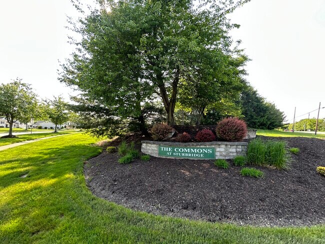 Foto del edificio - 651 Sturbridge Dr