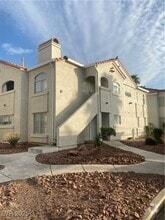 Building Photo - 4404 W Lake N Dr