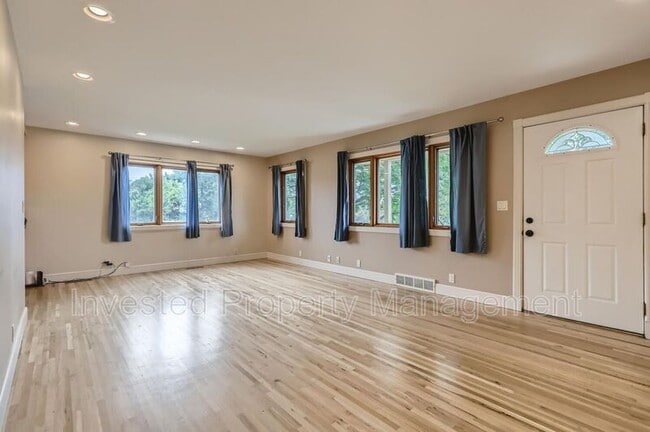 Photo - 3580 S Marion St Apartment