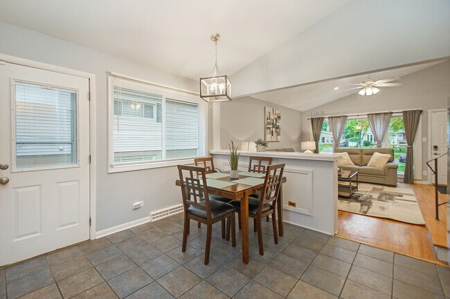 Foto del edificio - 40 S Main St