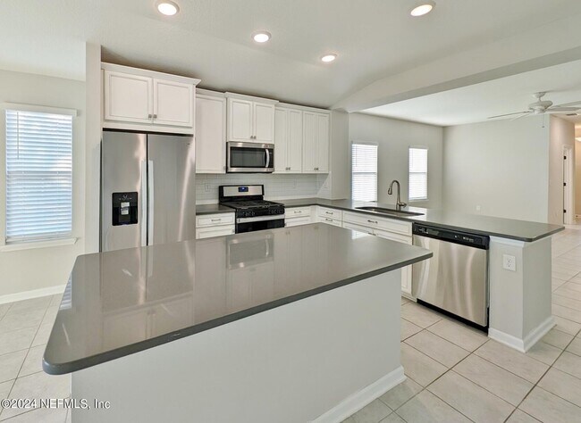 Foto del edificio - 531 Narrowleaf Dr