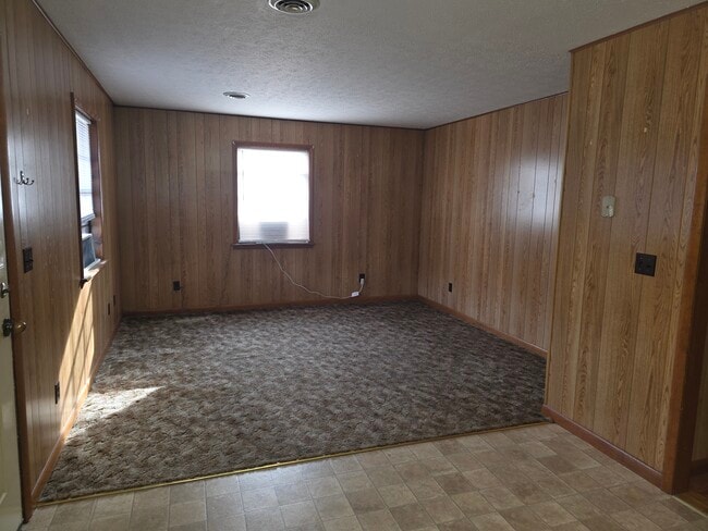 Living room - 1060 Union St