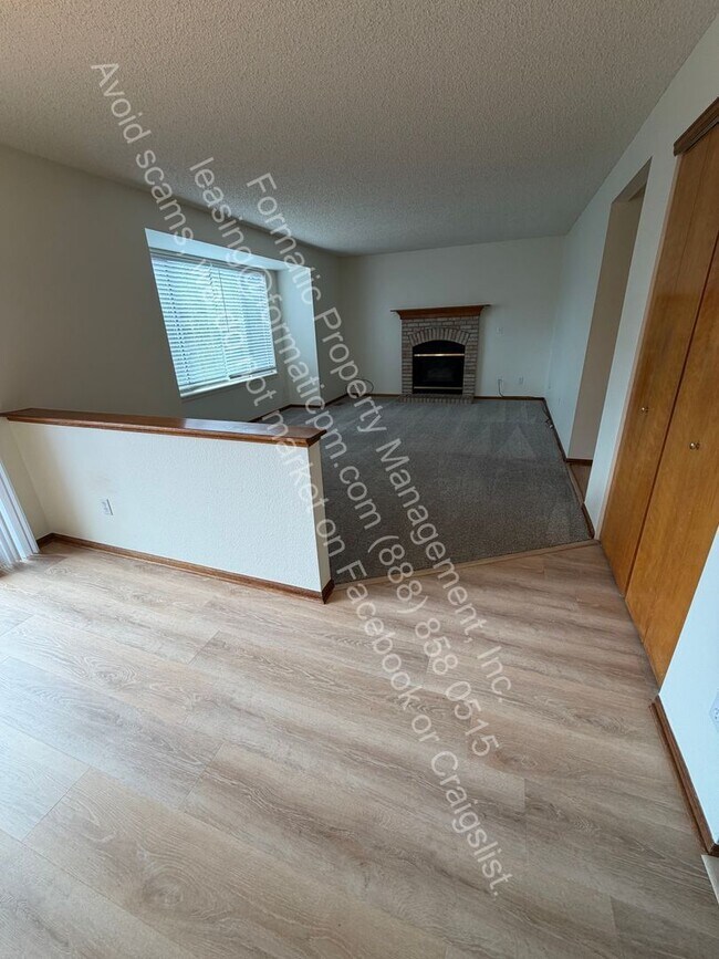 Foto del edificio - 9663 Lameria Dr