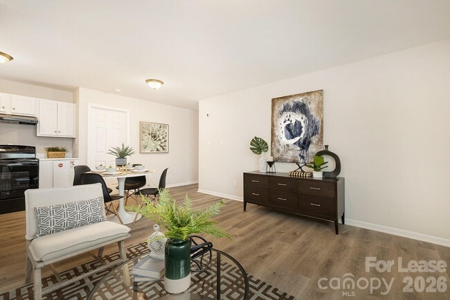 Foto del edificio - 1850 Lowell Bethesda Rd