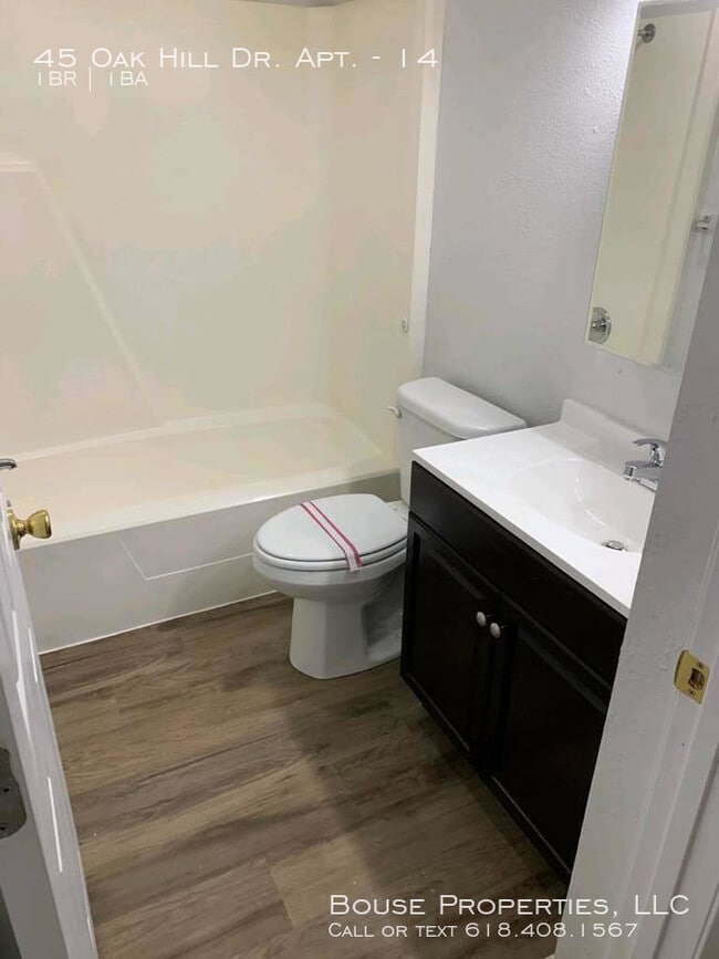 Building Photo - 45 Oak Hill Dr