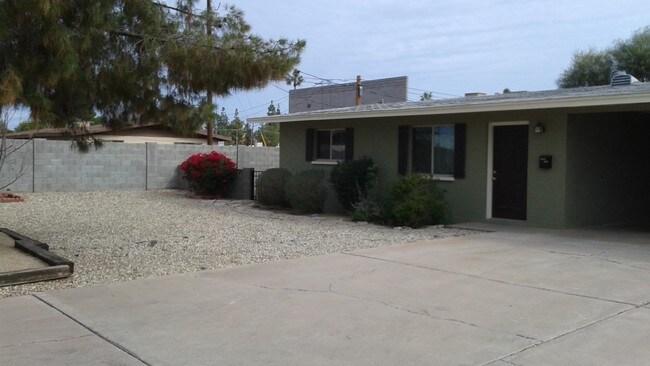 Building Photo - Tempe Duplexes