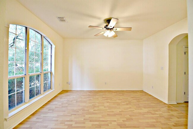 Foto del edificio - 4220 N Summercrest Loop