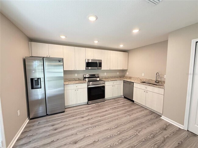 Foto del edificio - 13481 SW 60th Ave