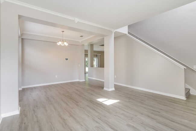 Foto del edificio - 1652 Crossvine Ct
