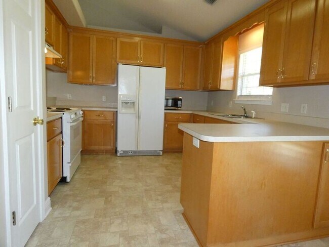Building Photo - 4732 La Casa Cir