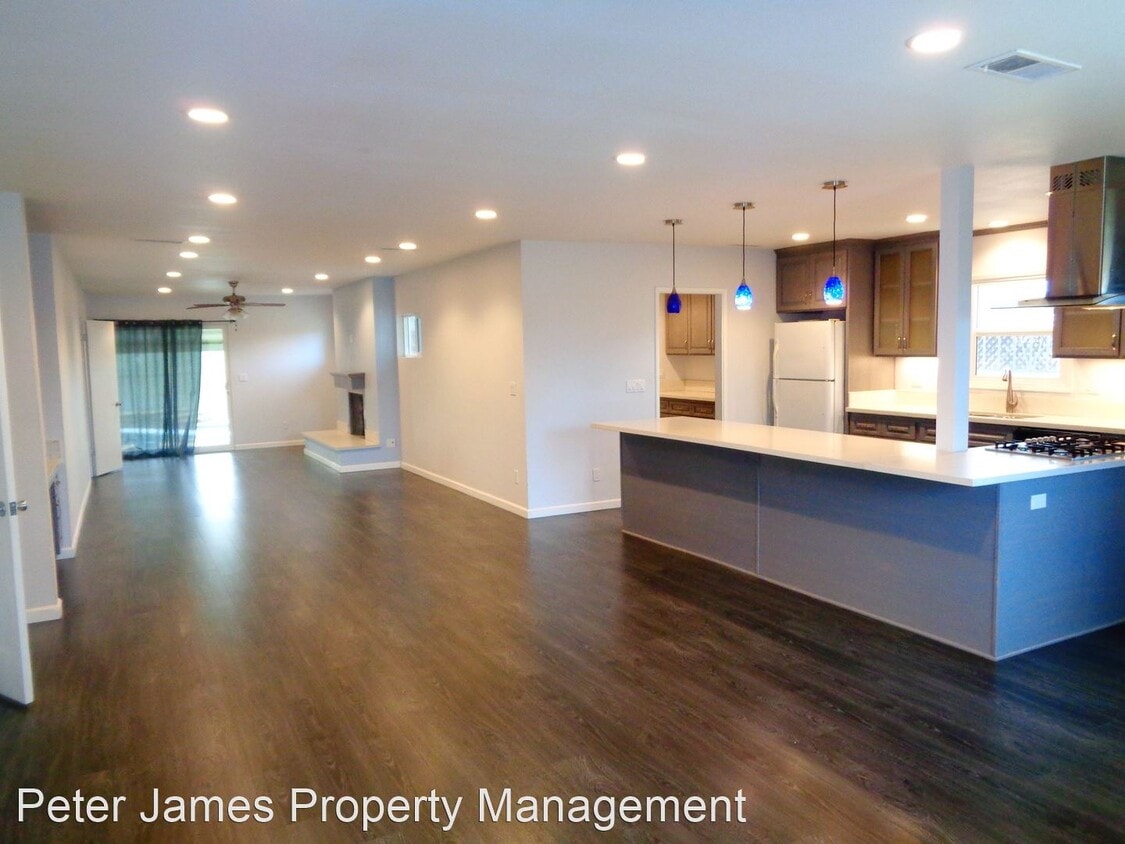 Foto principal - 3 br, 2 bath House - 11439 Pruess Ave