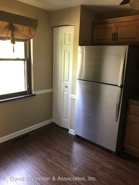 Foto del edificio - 413 Newton Sq