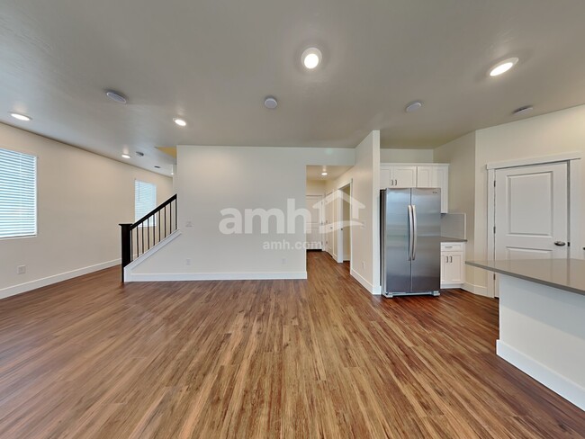 Foto del edificio - 4070 N Bold Stripe Ave