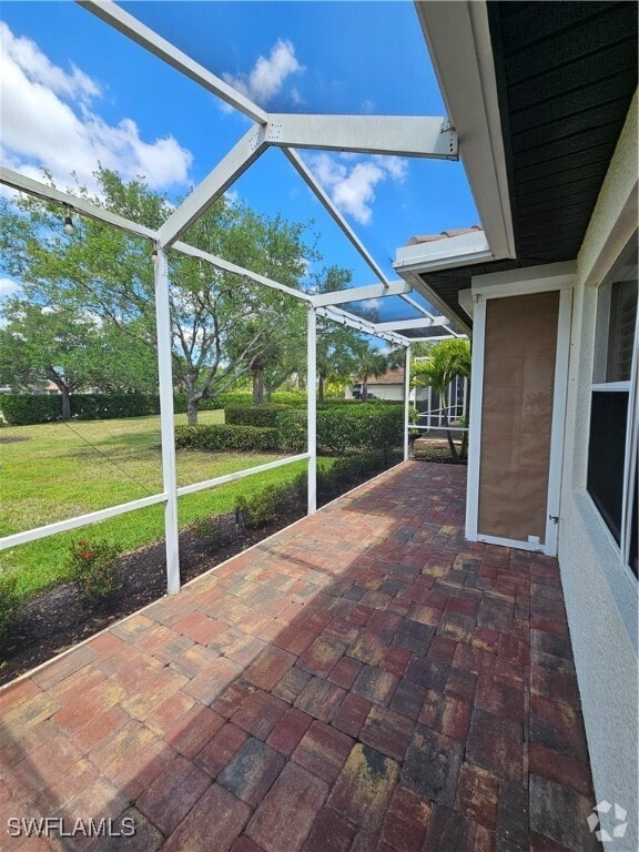 Building Photo - 10518 Avila Cir