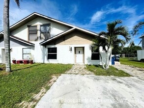 Building Photo - 7493 Pebble Beach Rd