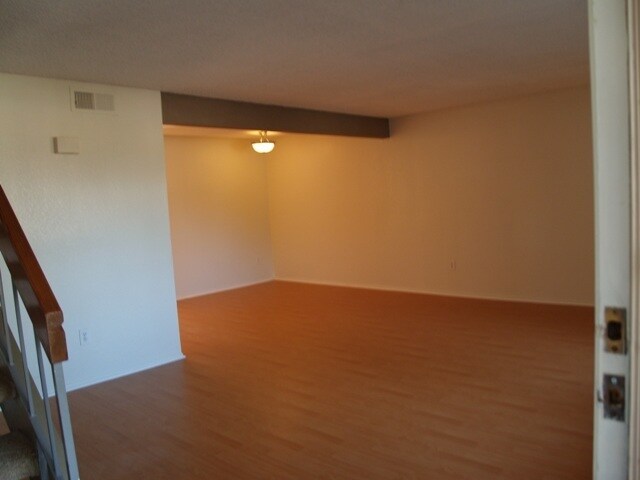 Building Photo - Coming soon....Spacious 4BR Townhome in Desirable Tiburon Community – Carlsbad