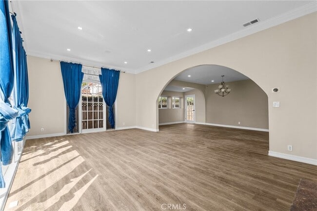 Building Photo - 6329 Warner Dr