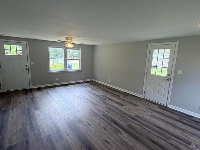 Building Photo - 516 Ochlahatchee Dr