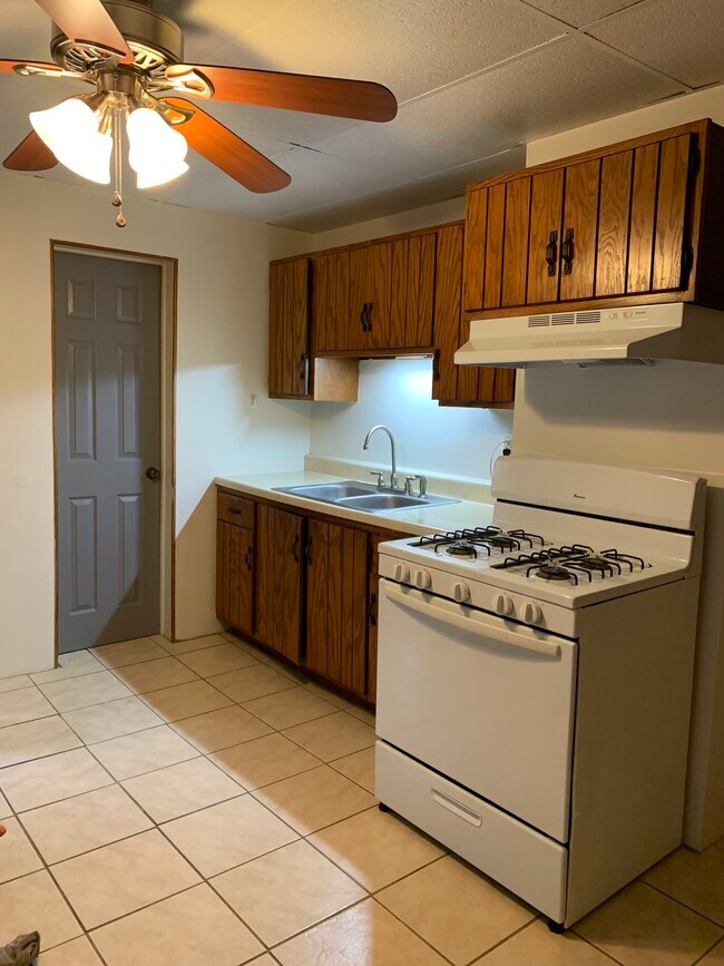 Building Photo - 166 Washington Dr