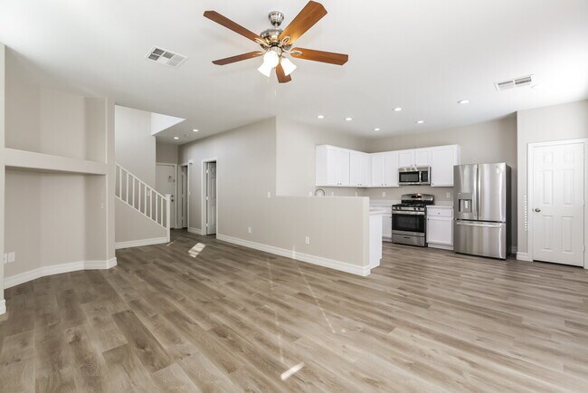 Foto del edificio - 9245 Lowery Point Ct