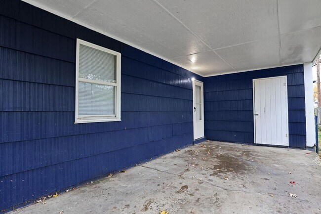 Foto del edificio - 4691 Janis Dr