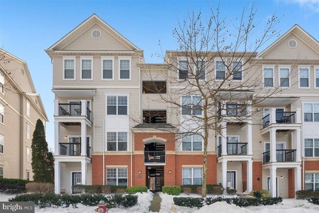 Building Photo - 11375 Aristotle Dr