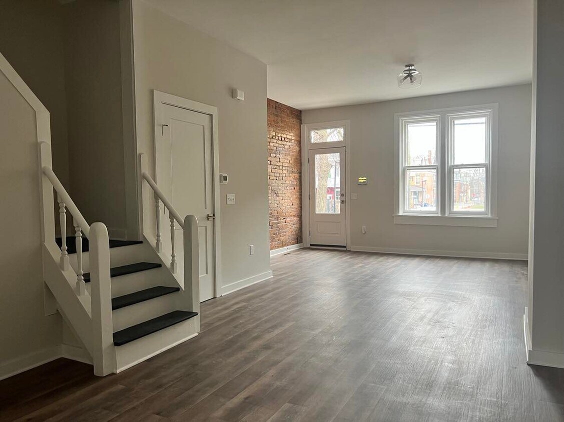 1823 Susquehanna St, Harrisburg, PA 17102 Townhome Rentals in