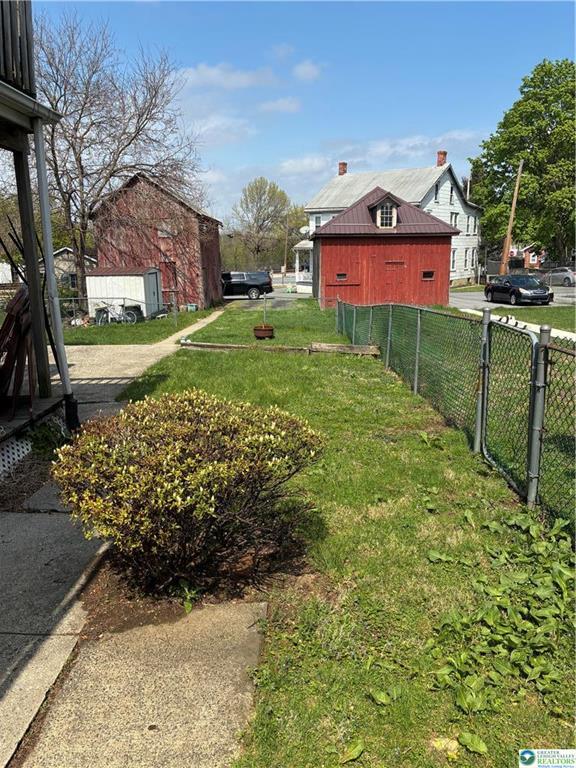 Foto del edificio - 31 W Main St