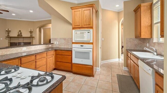 Foto del edificio - 5318 Val Verde St