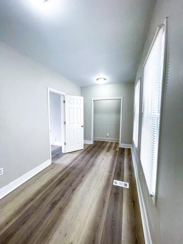 Building Photo - 3318 West 48th Street - Downstairs