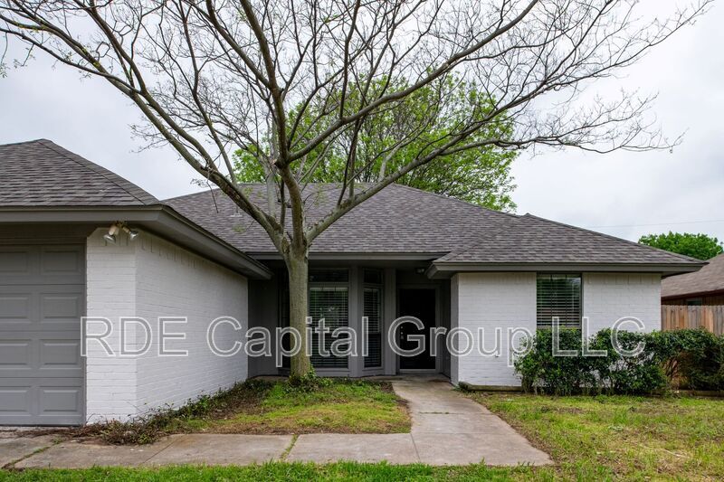 Foto principal - 709 Parkview Dr
