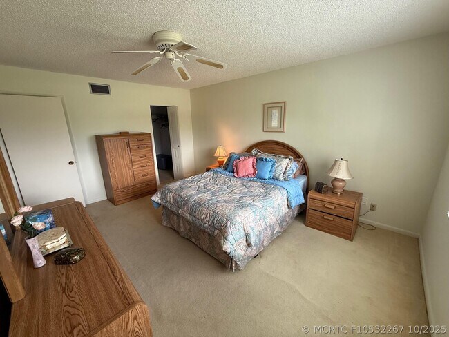 Foto del edificio - 8405 NW 61st St