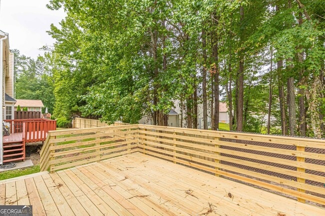 Building Photo - 5895 Hampton Ct