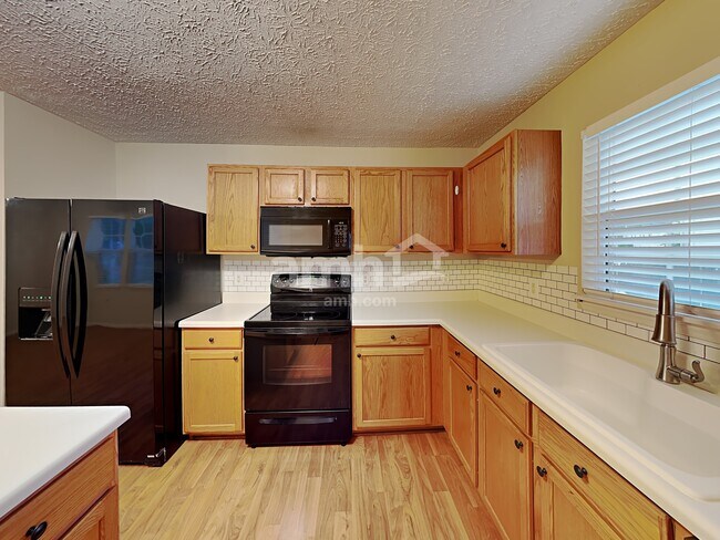 Building Photo - 6907 Havenwood Dr