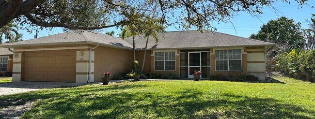 Building Photo - 1222 S Alhambra Cir