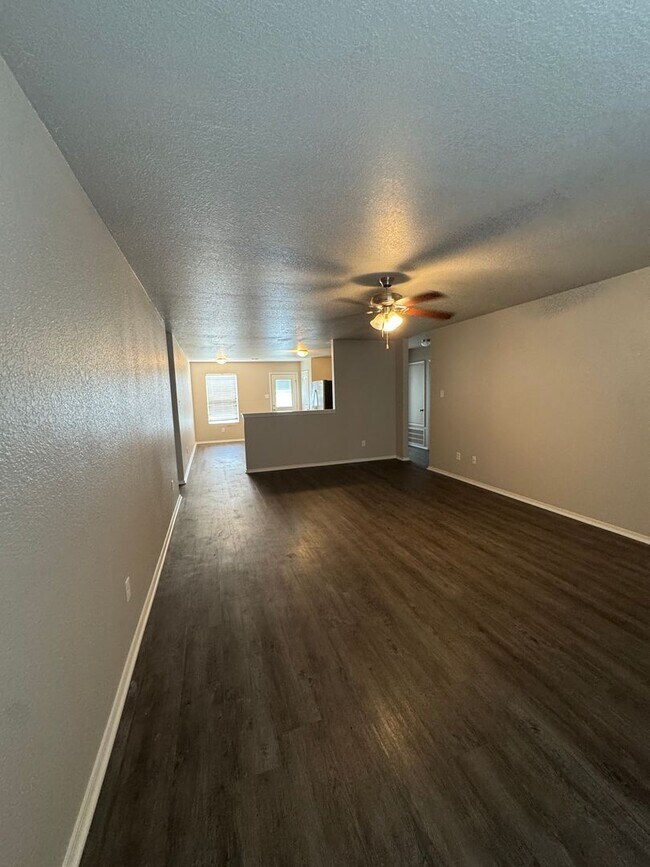 Building Photo - 3710 Keeneland Dr