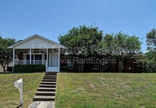 Building Photo - 1308 White River Dr