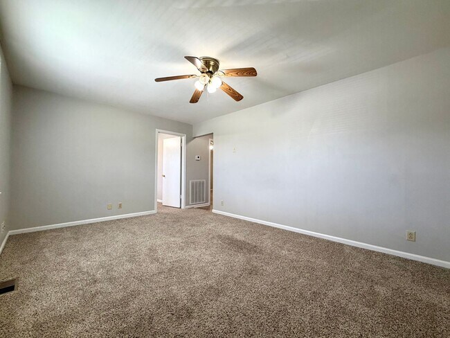 Foto del edificio - Bancroft Circle Apartments